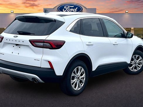 Certified 2024 Ford Escape Active AWD/4WD image 13