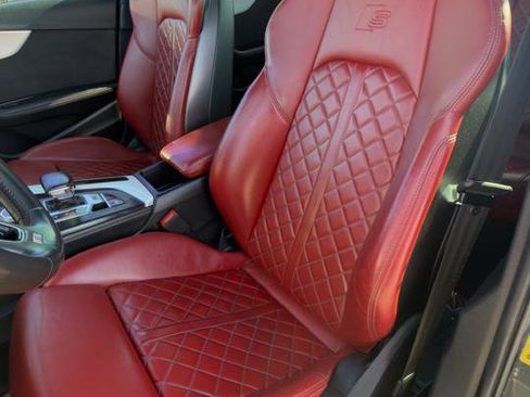 Used 2019 Audi S4 Premium Plus w/ Premium Plus Package AWD/4WD image 28