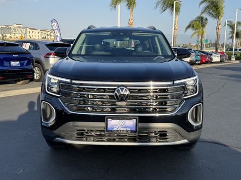New 2026 Volkswagen Atlas SE FWD image 3