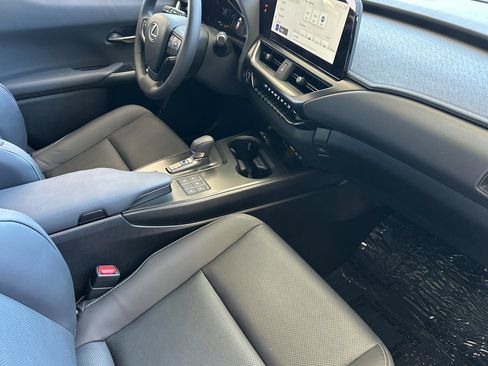 Used 2025 Lexus UX 300h FWD w/ Cold Area Package image 16