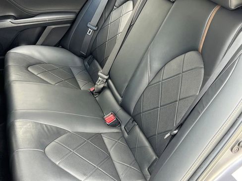 Used 2018 Toyota Camry XLE FWD image 18