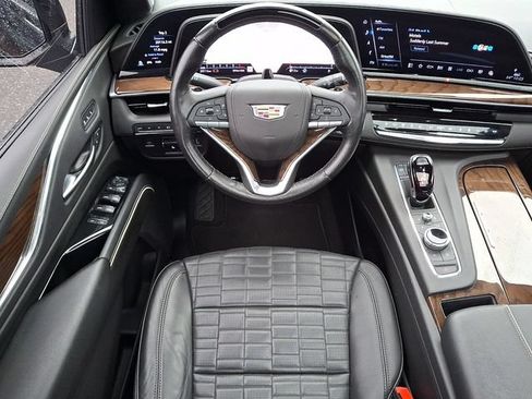 Used 2023 Cadillac Escalade Sport Platinum AWD/4WD image 11