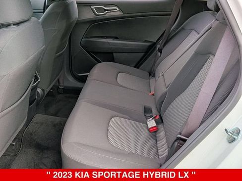 Used 2023 Kia Sportage LX AWD/4WD image 33