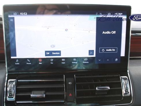 Used 2024 Lincoln Navigator L Premiere image 19