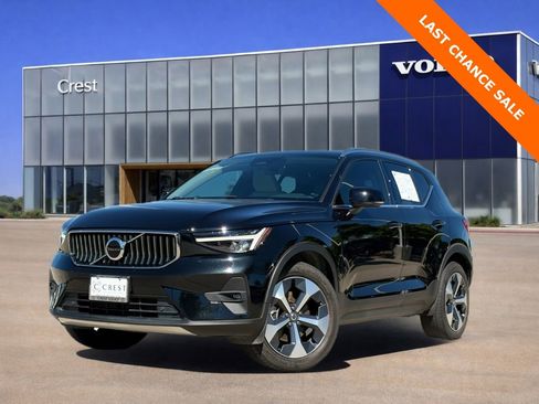 Certified 2023 Volvo XC40 B5 Plus w/ Protection Package Premier AWD/4WD image 1