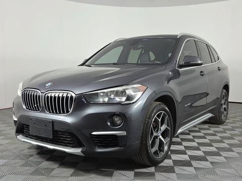 Used 2017 BMW X1 sDrive28i FWD image 3