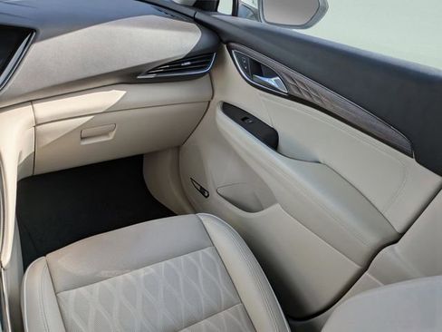 Used 2023 Buick Envision Avenir FWD image 22