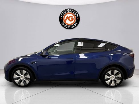 Used 2023 Tesla Model Y Long Range image 4