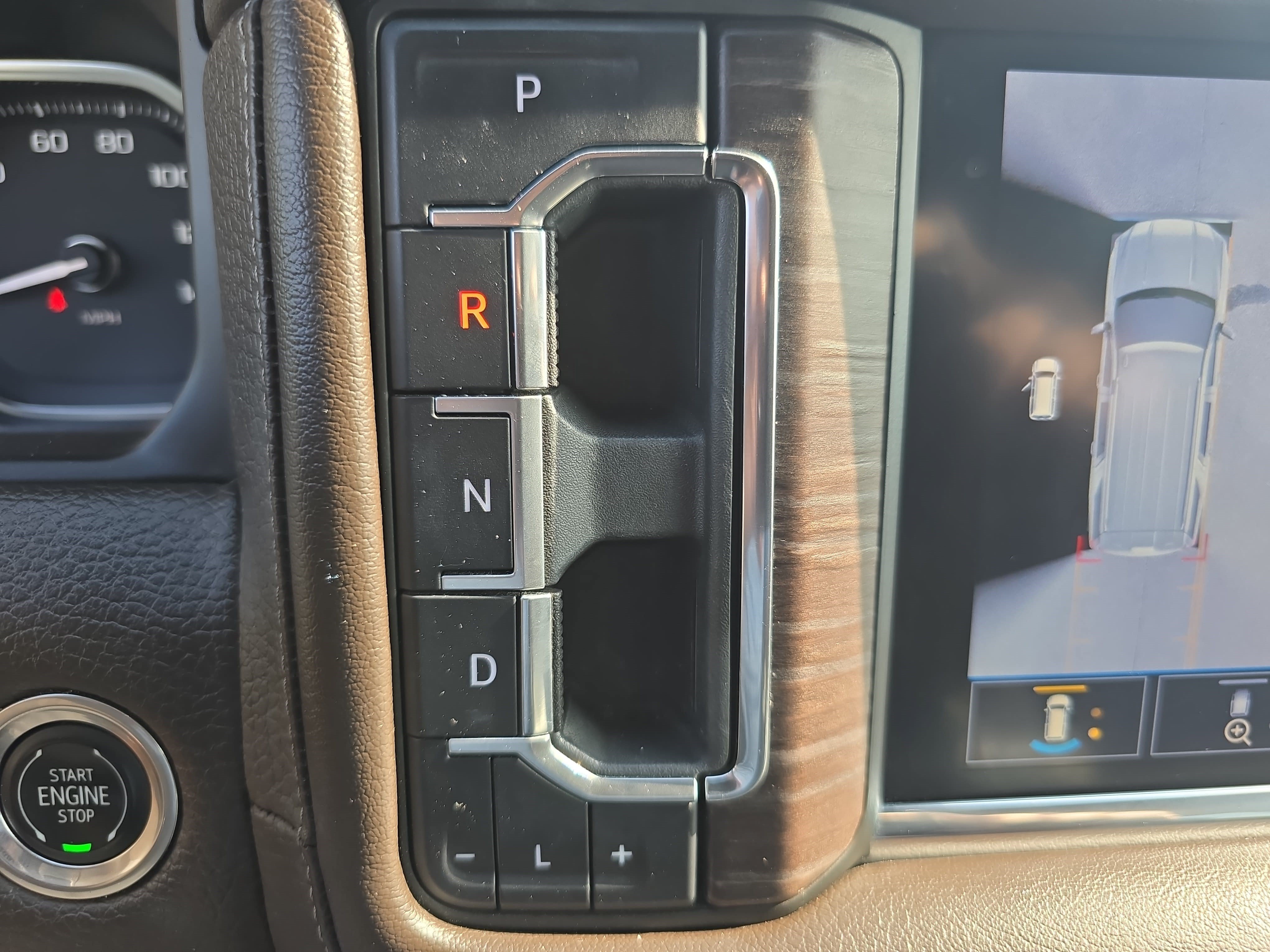 Used 2021 GMC Yukon Denali w/ Denali Premium Package RWD image 25