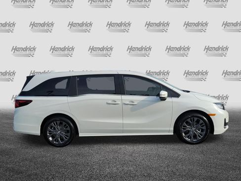 New 2026 Honda Odyssey Touring image 8