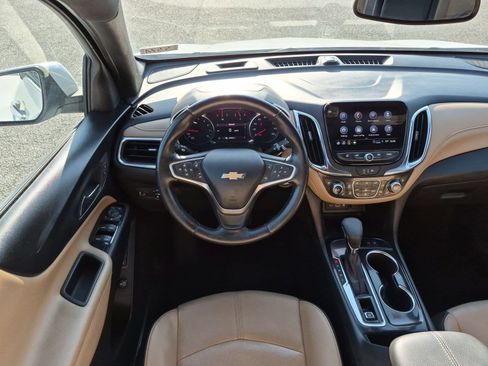 Certified 2022 Chevrolet Equinox Premier FWD image 19
