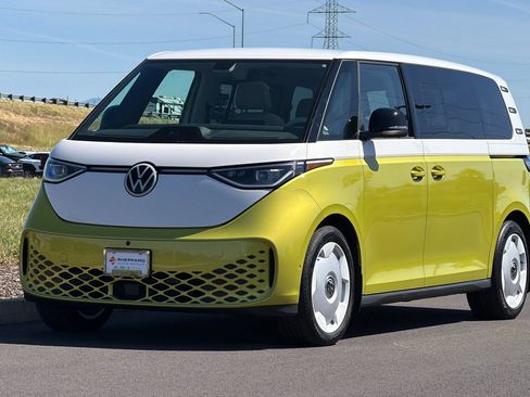 New 2025 Volkswagen ID. Buzz 1st Edition AWD/4WD image 7