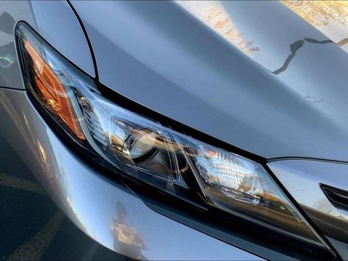 Used 2023 Toyota Camry SE image 30