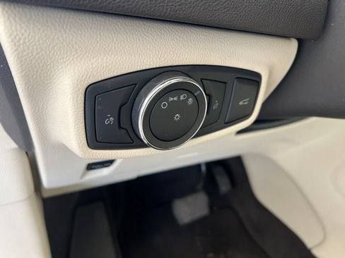 Used 2015 Lincoln MKC FWD w/ Equipment Group 102A Reserve image 46