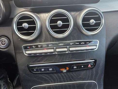 Certified 2022 Mercedes-Benz GLC 300 image 22