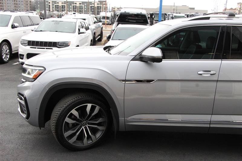 Used 2023 Volkswagen Atlas SEL Premium AWD/4WD image 4