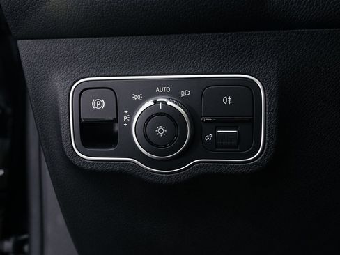 Certified 2023 Mercedes-Benz EQB 300 4MATIC image 9