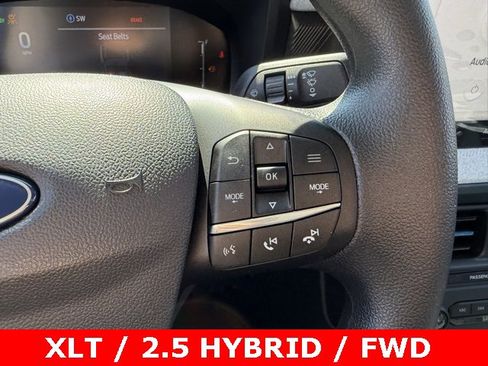 New 2025 Ford Maverick XLT image 25