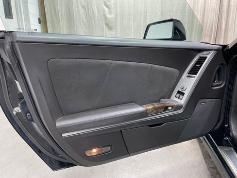 Used 2009 Cadillac XLR V RWD image 8