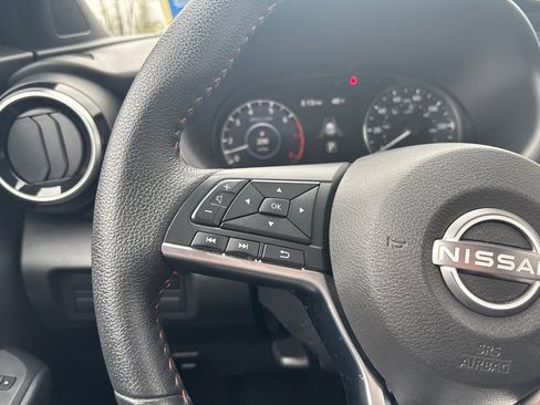 Used 2024 Nissan Kicks SR w/ SR Premium Package FWD image 20