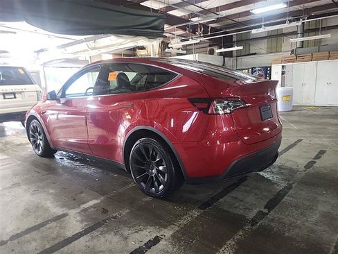 Used 2023 Tesla Model Y Long Range AWD/4WD image 7
