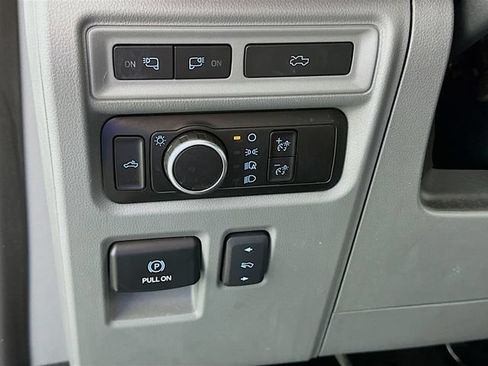 Used 2023 Ford F150 Lightning XLT AWD/4WD image 21