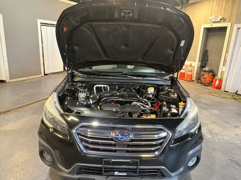 Used 2019 Subaru Outback 2.5i Premium AWD/4WD image 29