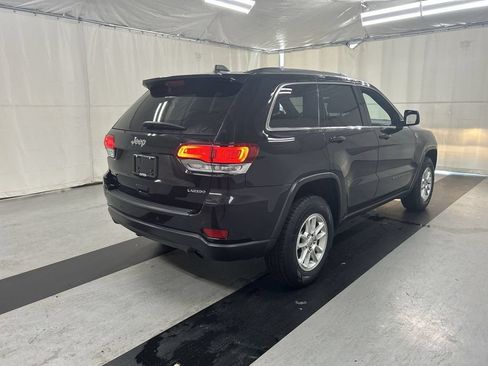 Used 2020 Jeep Grand Cherokee Laredo AWD/4WD image 2