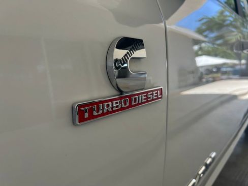 Used 2025 RAM 2500 Laramie AWD/4WD image 15