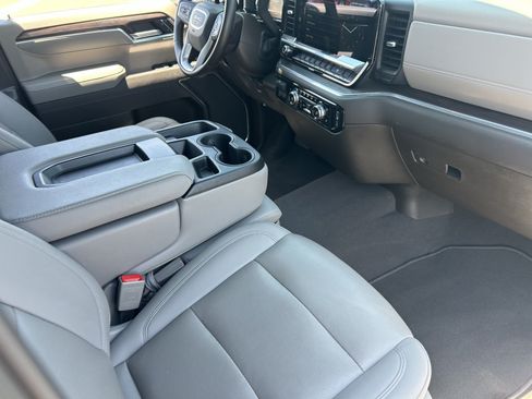 Certified 2025 GMC Sierra 1500 SLT AWD/4WD image 12