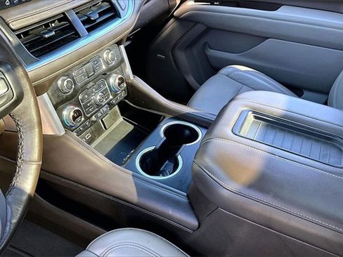 Used 2021 GMC Yukon SLT w/ SLT Luxury Plus Package image 15