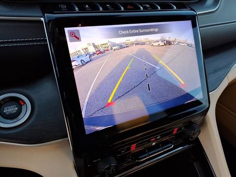 Used 2023 Jeep Grand Cherokee L Limited image 22