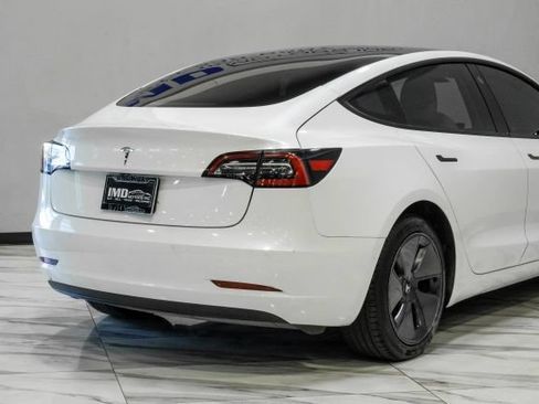 Used 2021 Tesla Model 3 Standard Range Plus RWD image 11
