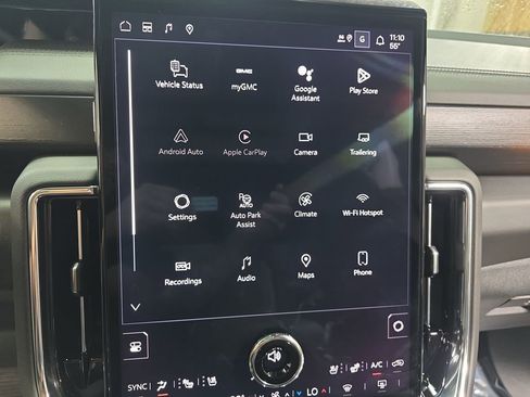 New 2026 GMC Yukon Denali w/ Sun & Power Step Package AWD/4WD image 22