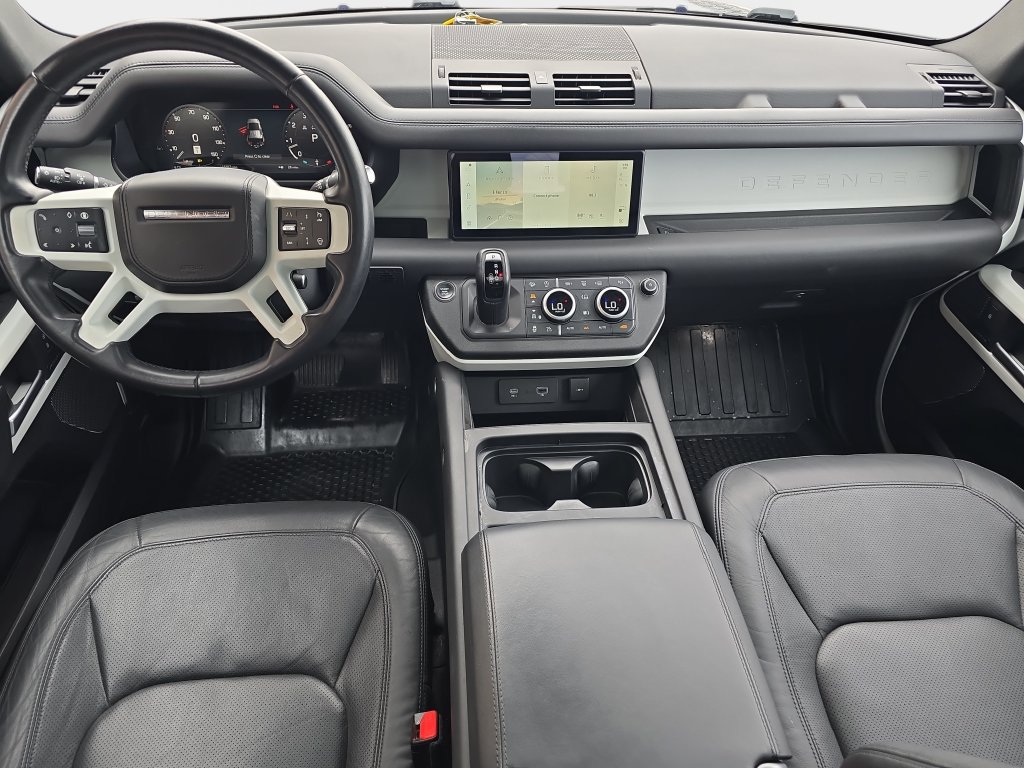 Used 2024 Land Rover Defender 110 S AWD/4WD image 10
