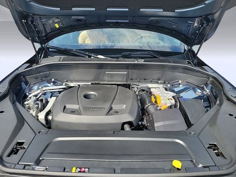 New 2024 Volvo XC90 T8 Ultimate w/ Protection Package Premier image 35