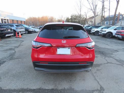 Used 2025 Honda HR-V Sport image 5