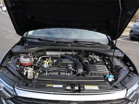 Certified 2023 Volkswagen Jetta SE image 10