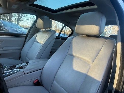 Used 2011 BMW 535i Sedan image 10