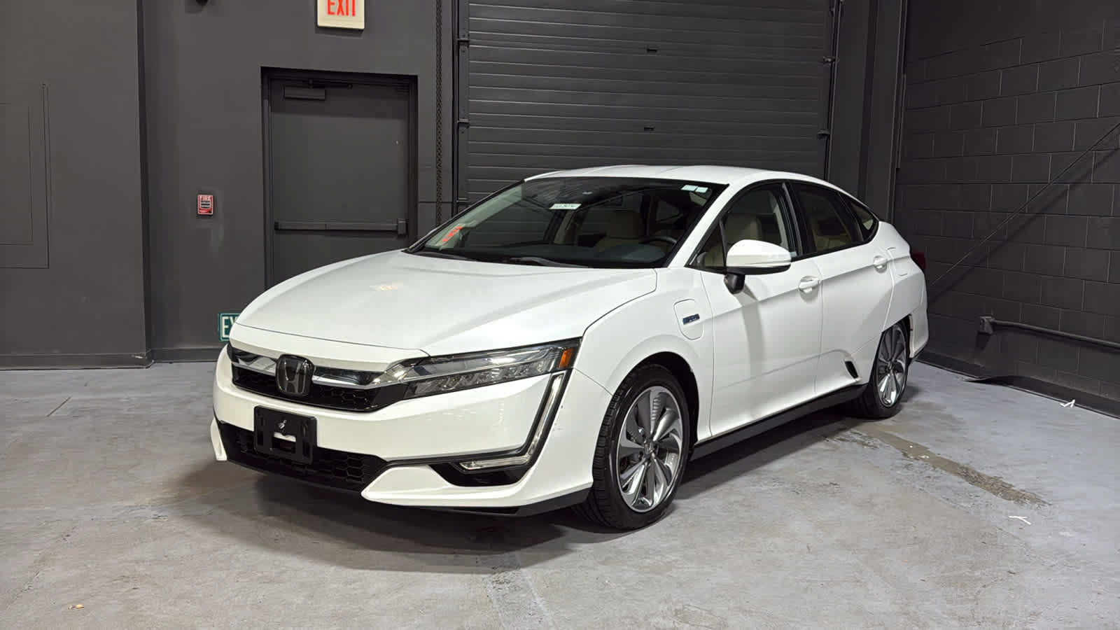 Used 2018 Honda Clarity Touring image 3