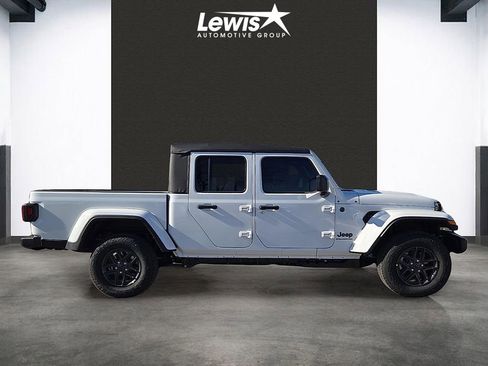 New 2026 Jeep Gladiator Sport image 5