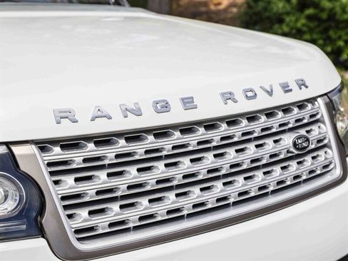 Used 2016 Land Rover Range Rover Supercharged AWD/4WD image 10