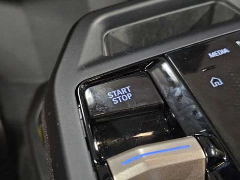 Used 2024 BMW iX xDrive50 w/ Sport Package AWD/4WD image 19