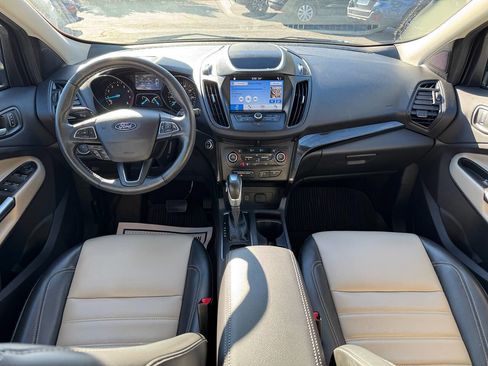 Used 2019 Ford Escape SEL image 21