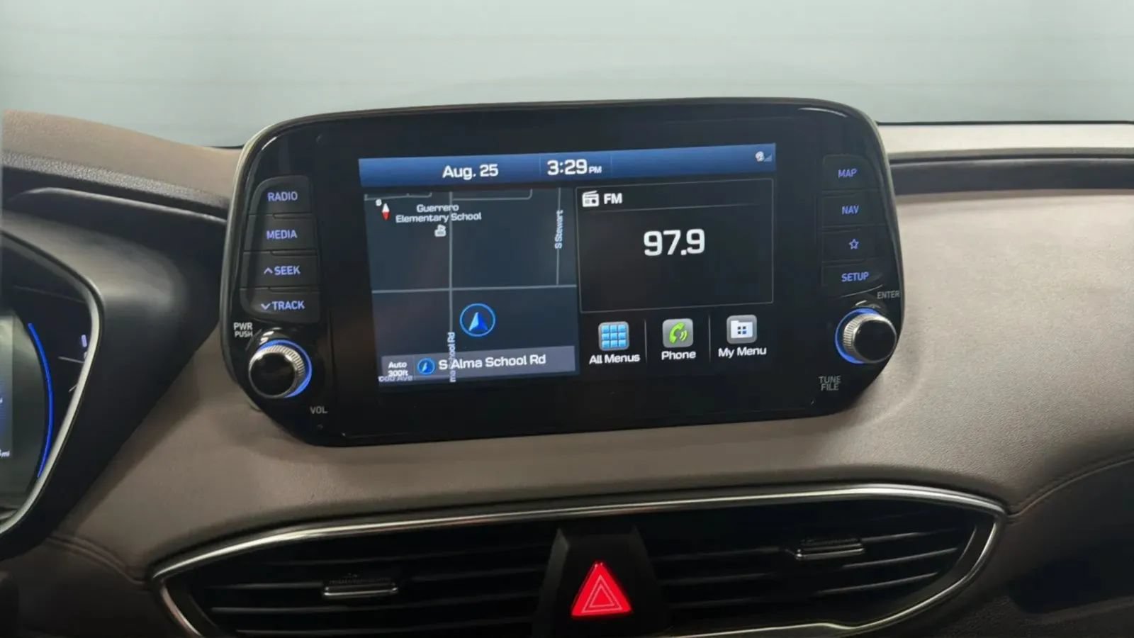 Used 2019 Hyundai Santa Fe FWD w/ Cargo Package image 13