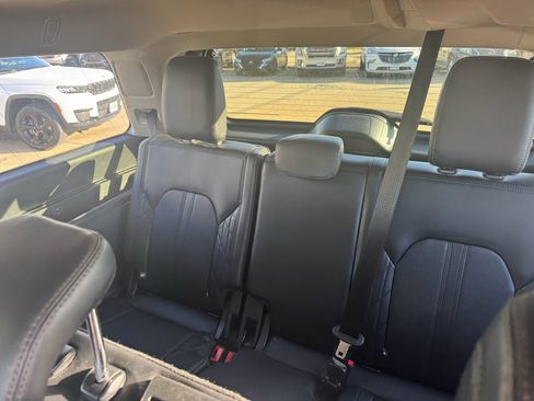 Used 2021 Ford Expedition Platinum image 16