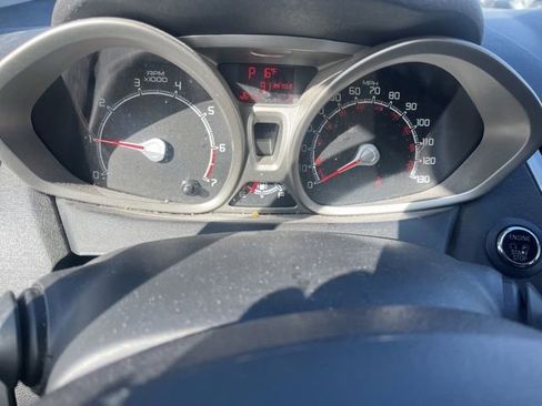 Used 2013 Ford Fiesta Titanium image 14