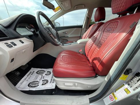 Used 2014 Toyota Venza LE w/ LE Convenience Package FWD image 12