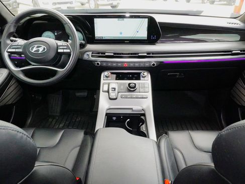 Used 2025 Hyundai Palisade Calligraphy FWD image 21