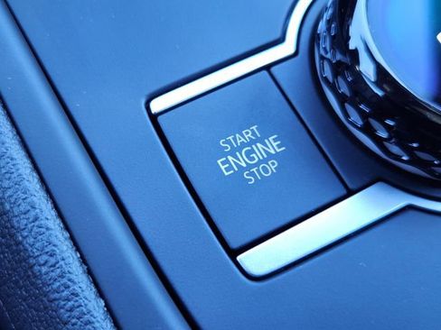 New 2026 Volkswagen Tiguan SE R-Line AWD/4WD image 19